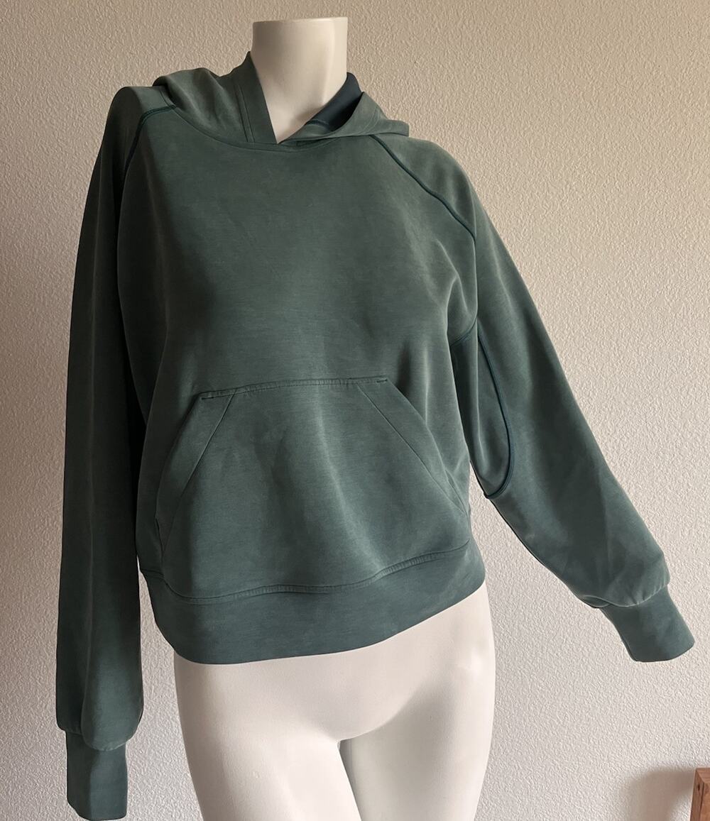 Lululemon Softstreme Hoodie Women's 6 Green Pullover Relaxed LW3HMVS $128